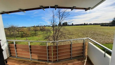 Helle 1-Zimmer Wohnung mit Balkon im 2. OG in Dobel mit schöner Aussicht (Süden)