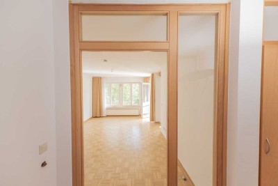 Zentral. Grün. Geborgen. – Barrierefreies Senioren-Wohnen mit Service und Lebensqualität im Alter