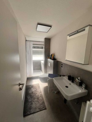 Exklusive 2-Zimmer-DG-Wohnung mit Einbauküche in Koblenz