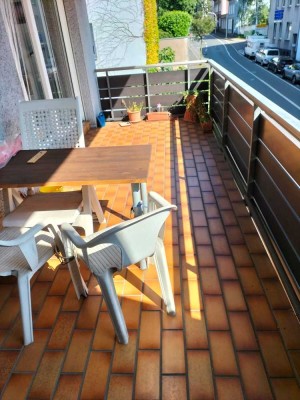 Stilvolle, gepflegte 2-Zimmer-Wohnung mit Balkon in Solingen