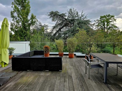 Stilvolle Maisonettewohnung mit 205 m² Wohnfläche und Sonnendeck – Nähe ISR und Kaiserswerth