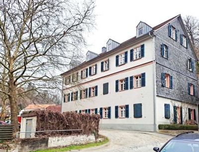 Geschmackvolle Wohnung in saniertem Denkmal