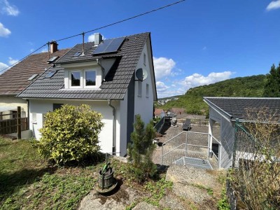 Mosbach Kernstadt - charmante Doppelhaushälfte in attraktiver Aussichtslage
