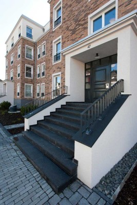 3 1/2 Zimmer mit Südbalkon TOP AUSSTATTUNG und EINZUGSFERTIG und Garage mgl. / OBERES WEHRINGHAUSEN