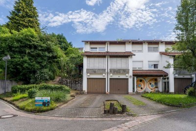 Viel Platz zum Wohlfühlen: Familienfreundliche Doppelhaushälfte mit Garten in Wehr-Öflingen