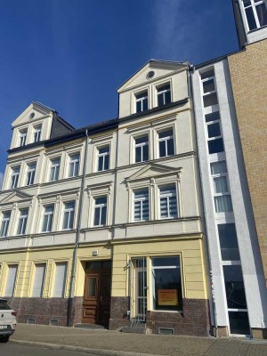 MD-Neustadt/ Gut ausgestattete 2,5-R.-DG-Wohng. m. EBK