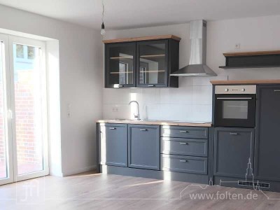 NEUBAU-Haushälfte mit 4 Zimmern, Carport und Einbauküche als ERSTBEZUG