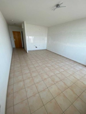 Aktuell leerstehendes, renoviertes 1-Zimmer Appartement inkl. Stellplatz