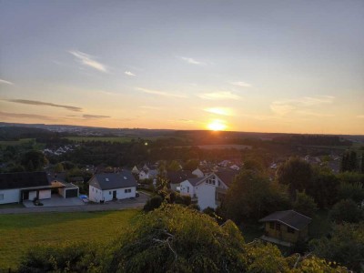 3 Zimmer-Wohnung mit Ausblick in ruhiger, familienfreundlicher Lage und S-Bahn-Anbindung