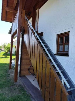 Freundliche und gepflegte 2-Raum-DG-Wohnung mit Balkon in Heldenstein