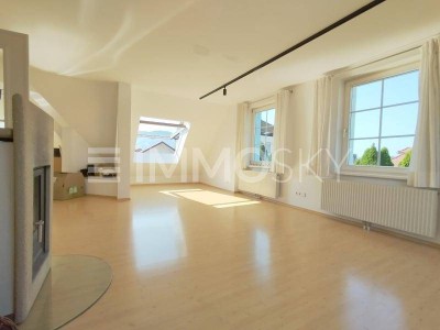 Stylische Maisonette mit großen Dachfenstern