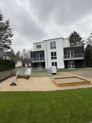 Exklusive 2-Raum-Penthouse-Wohnung mit gehobener Innenausstattung mit EBK in Hamburg Billstedt