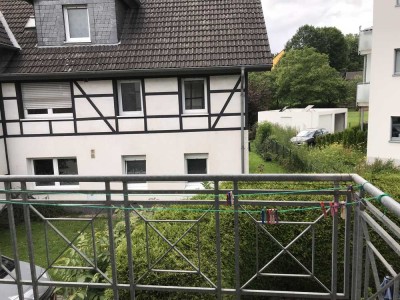 Schöne 3 Zimmerwohnung mit Balkon ohne Gartenanteil