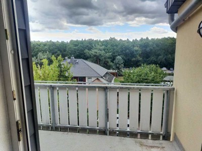 Freundliche 2-Zimmer-DG-Wohnung mit EBK in Markkleeberg