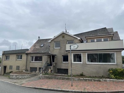 Geräumiges 7,5-Zimmer-Reihenendhaus mit EBK in Glückstadt