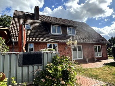 Super gepflegtes Einfamilienhaus mit Einliegerwohnung und Doppelgarage