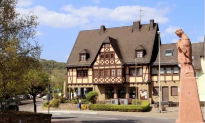 Tolle Wohnung mit Option Büro / Ladengeschäft