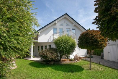 Großzügiges Familiendomizil mit Wintergarten auf hohem energetischem Level