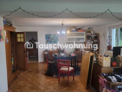 Tauschwohnung: Tausche 2,5 Zimmer Wohnung gegen drei Zimmer