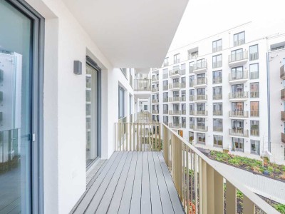 Lichtdurchflutetes Wohnvergnügen: Großzügige 5-Zi.-Wohnung *ERSTBEZUG* mit Balkon *TOP LAGE!!!*