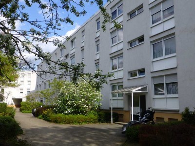 Renovierte 3-Zimmer-Wohnung mit Balkon zu verkaufen