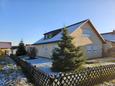 ein Traum von Haus mit schönem Grundstück, bester Nachbarschaft, leben in Frieden und Geborgenheit