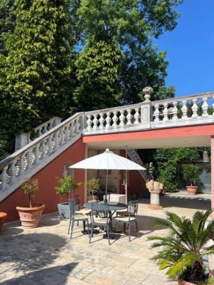 HINTERBRÜHL - RARITÄT ! Mediterrane Architektenvilla im venezianischen Stil zum Verkauf