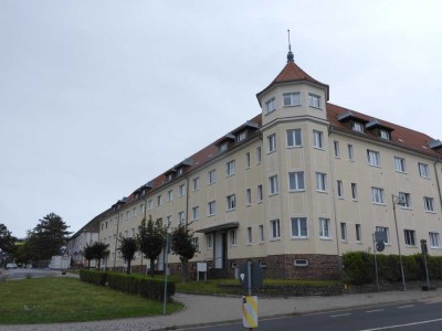 2-Raum-Wohnung mit Balkon!
Platz der Freiheit 7