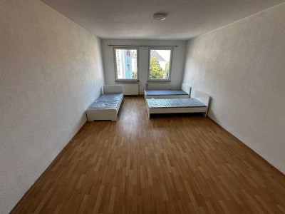 Neu renovierte 3,5 Zimmer WHG Neuer Boden/Wände