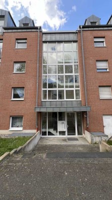Attraktive 3-Zimmer Wohnung mit Balkon - in Köln-Blumenberg