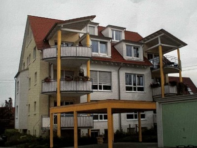 Sehr schöne 4,5-Zimmer-Maisonette-Whg. mit geh. Innenausstattung mit Balkon und EBK in Ofterdingen
