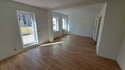 Charmante  2 Zimmer Wohnung mit Dachterrasse