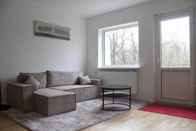 Möblierte und Geschmackvolle 2-Raum-Wohnung mit Balkon
