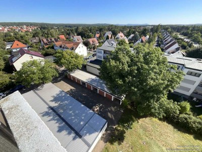 Über den Dächern von Schwaig - 3-Zimmer-Wohnung mit Ausblick, Balkon, Einbauküche und Garage