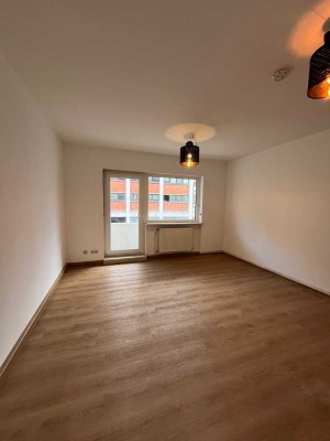 *attraktive 1-Zimmer-Wohnung mit Balkon*