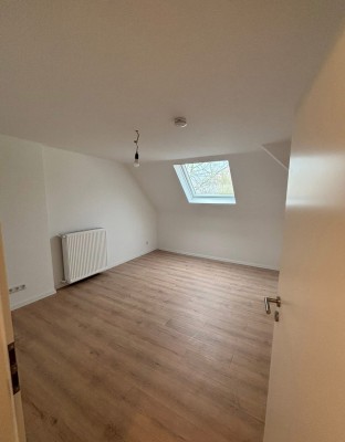 Frisch renovierte 3,5 Zimmer Wohnung in Essen Frohnhausen