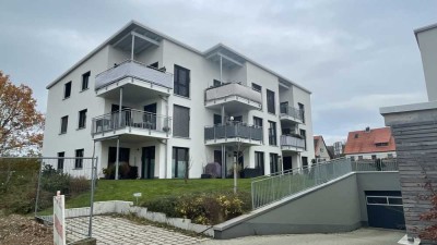 Exklusive lichtdurchflutete 3-Zimmer-Wohnung, mit Einbauküche und Balkon in Nörten-Hardenberg