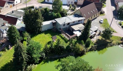 Vielseitiges Wohnhaus mit Ladentheke, Holzblockhaus und großem Grundstück in Reinsdorf