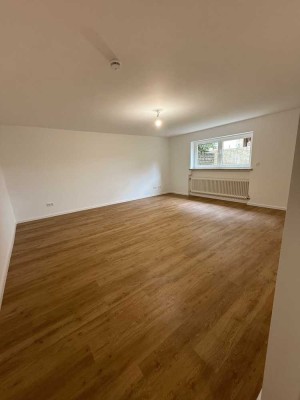 2-Zimmer Souterrainwohnung *Erstbezug*