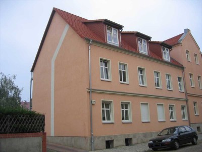 Freundliche und sanierte 2-Zimmer-Wohnung mit geh. Innenausstattung mit Balkon in Fürstenwalde/Spree