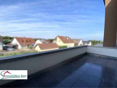 ORSCHOLZ:
EXCLUSIVE WOHNUNG MIT GROßER GARAGE UND SÜD-WESTBALKON!