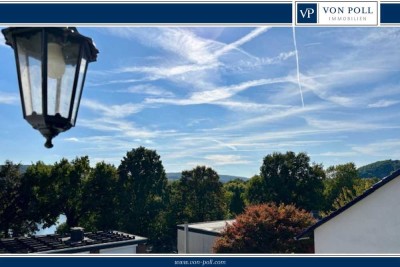 Top sanierte DG-Wohnung in gepflegtem 3FH 
mit Ruhrblick