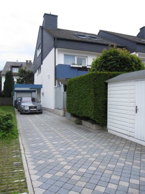 Elegante Doppelhaushälfte mit 7 Zimmern in Liederbach am Taunus