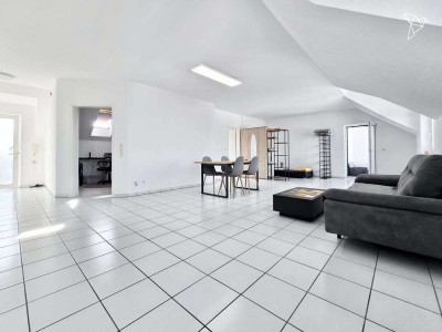 OBEN WOHNEN, WEIT BLICKEN � Lichtdurchflutete Dachgeschosswohnung mit Balko in Riedstadt!