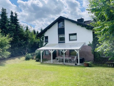 Einfamilienhaus mit ELW und großem Grundstück in bester Wohnlage von Hofgeismar