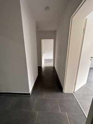 3-Zimmer-Wohnung mit Balkon und EBK in Esslingen