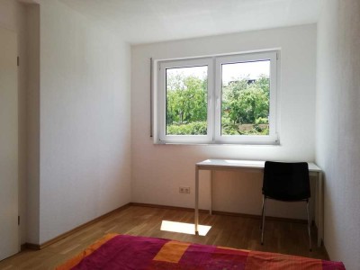 Südseitenapartment mit Blick ins Grüne, 1.Stock, 2 Zimmer, 43qm, alles da und bezugsfertig!