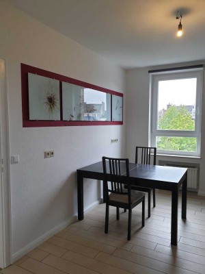 MÜLLER - Helle Maisonette mit Kamin im Frankenberger Viertel