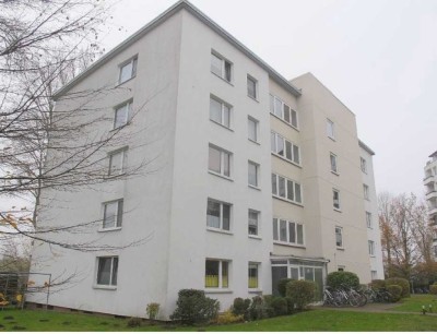 Exklusive, geräumige und modernisierte 1-Zimmer-Wohnung mit Balkon in Lübeck