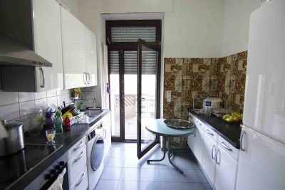 Günstige große 5 Zi. Wohnung mit Balkon!!!